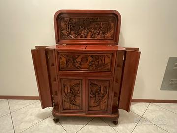 Mobile bar stile asiatico
