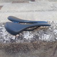 sella specialized aura
