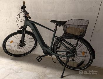 Bici elettrica a pedalata assistita trekking E-ACT