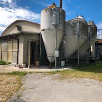 Capannone/ stalla per allevamento