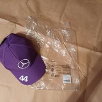 cappellino viola Mercedes