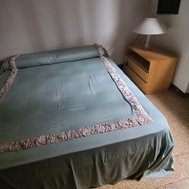 Camera matrimoniale moderna legno chiaro