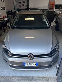Volkswagen Golf condizioni pari al nuovo
