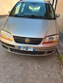 Venderei Fiat Idea 1.3 multijet