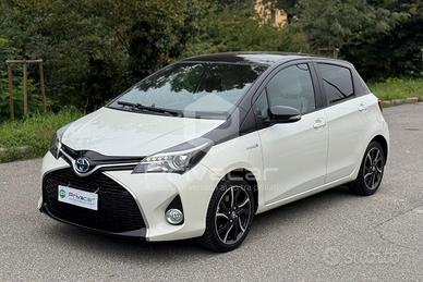 TOYOTA Yaris 1.5 Hybrid 5 porte Trend "White Edit