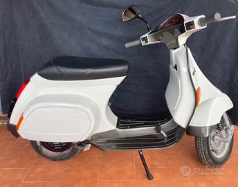 Vespa 50 HP (1992) - 4 Marce - Appena Restaurata