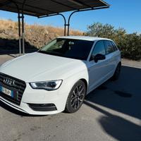 Audi A3 8V 1.6 TDI NAVI LED