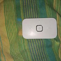 saponetta WiFi Vodafone 4 g ben tenuto. funzionant