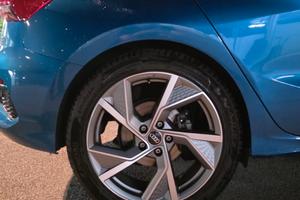 Set 4 Cerchi Audisport da 19'' con pneumatici  oma