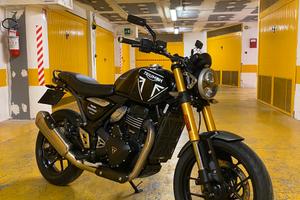 Triumph Speed 400 black