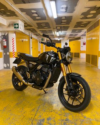 Triumph Speed 400 black