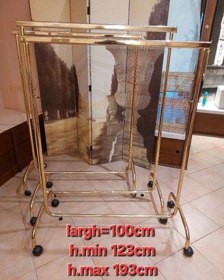 stender x abbigliamento in metallo dorato