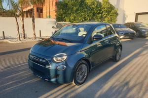 FIAT 500 Berlina Hybrid Icon