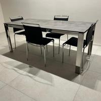 Tavolo e sedie calligaris