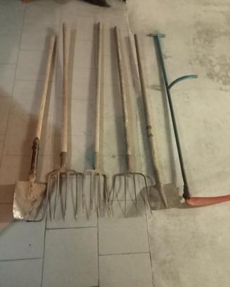 attrezzi giardinaggio (prezzo cadauno)