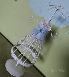 PORTA GIOIE A MANICHINO