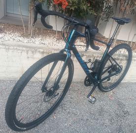 Bici Giant Revolt Advanced 2 Gravel