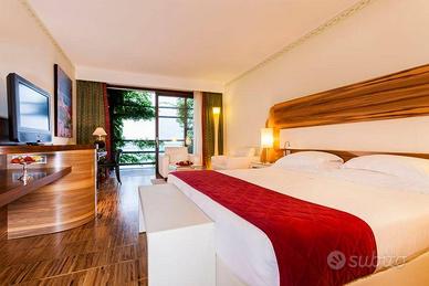 Villa di 260 m² con più di 5 locali e box auto a C