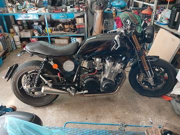 Honda 900