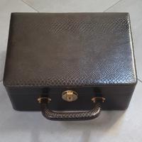 Beauty vintage in pitone