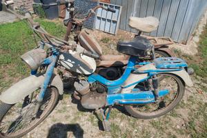 2 motorini in blocco