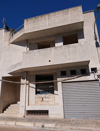 Casa indipendente 300mq 3 livelli 115.000
