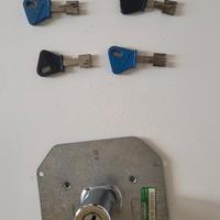 Serratura Mottura Champions a pompa con 5 chiavi