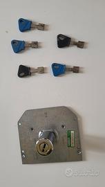 Serratura Mottura Champions a pompa con 5 chiavi