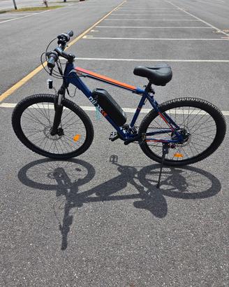 EBike pedalata assistita.