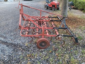 Vibro coltivatore per vigneto