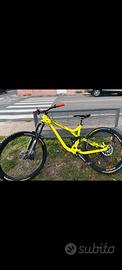 bicicletta commencal