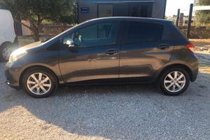 Toyota Yaris 1.3 3 porte Lounge CVT Stop & Start