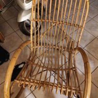 Sedia a dondolo in bamboo