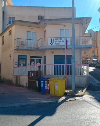 Locale in via San Giuliano 111L, 60mq