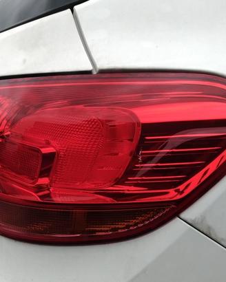 STOP FANALE POSTERIORE DESTRO OPEL Astra J Sports