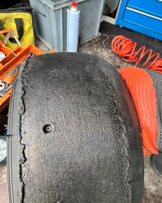 Gomme kart levanto krt