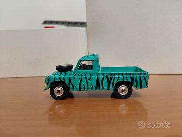 Corgi Toys Land Rover no Mebetoys Politoys Dinky 
