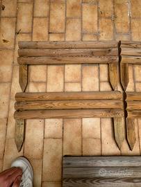 Piccole staccionate in legno da giardino