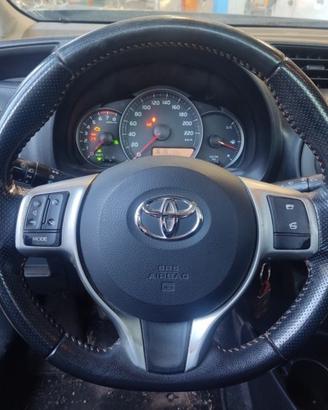 Volante TOYOTA YARIS del 2012