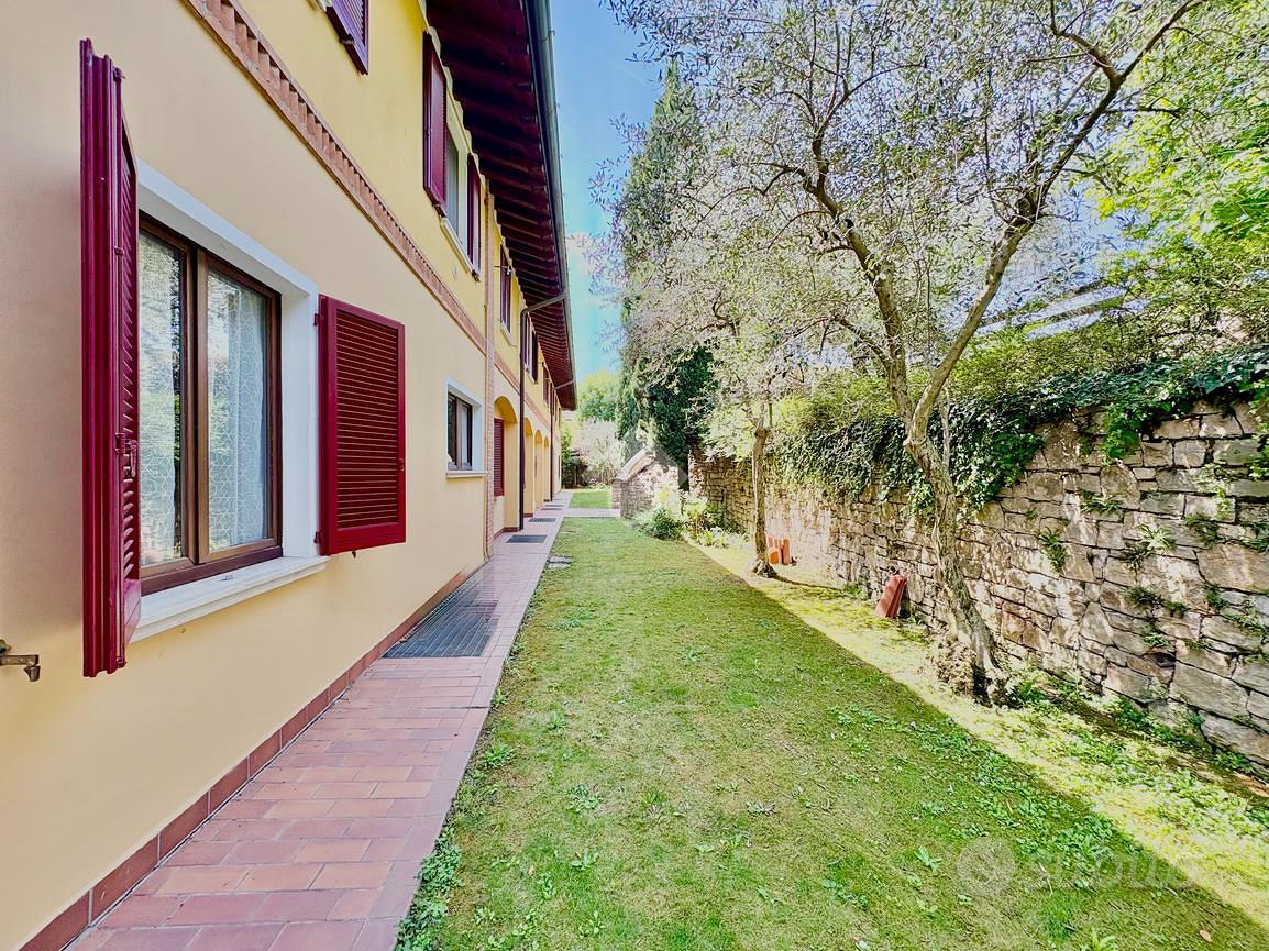 3 LOCALI A CORTE FRANCA - Vista 2