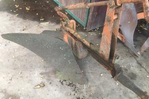 Vecchio aratro bordin