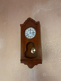 PENDOLO IN LEGNO CARICA MANUALE