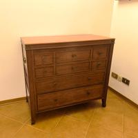 Cassettiera in legno stile classico