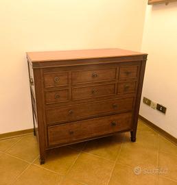 Cassettiera in legno stile classico