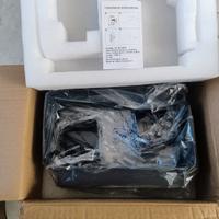 luce amplick con appoggia cellulare e presa USB  .