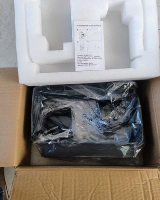 luce amplick con appoggia cellulare e presa USB  .