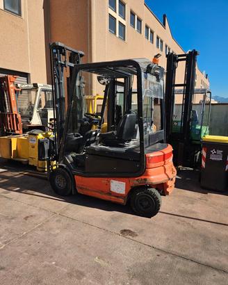 Carrello elevatore elettrico 2500kg STILL