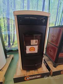 Stufa a legna  in maiolica, alta efficienza