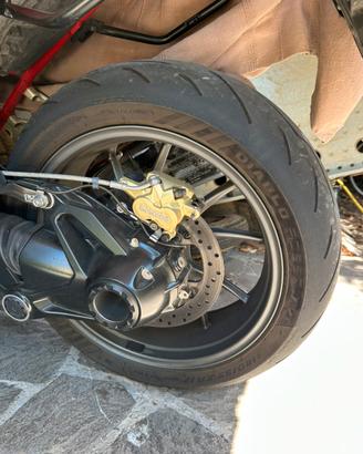 Coppia PIRELLI DIABLO ROSSO IV