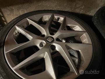 Cerchi 18" Originali SEAT+ Gomme Nokian 225/40 R18